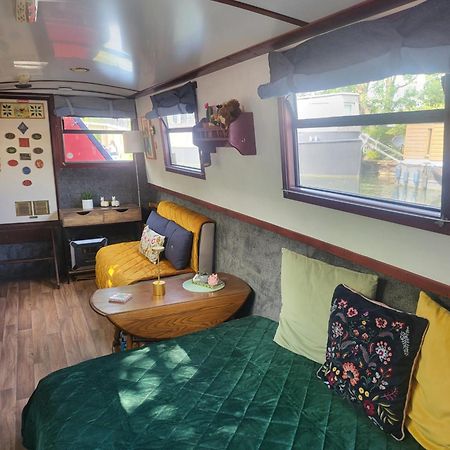 Hotel Comfy Canal Boat In Little Venice For Family & Friends Londra Esterno foto