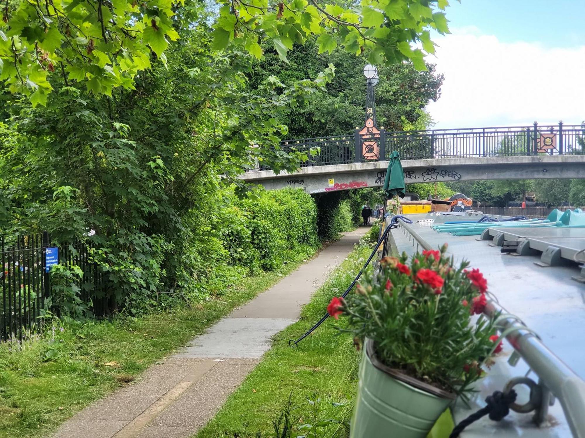 Hotel Comfy Canal Boat In Little Venice For Family & Friends Londra Esterno foto