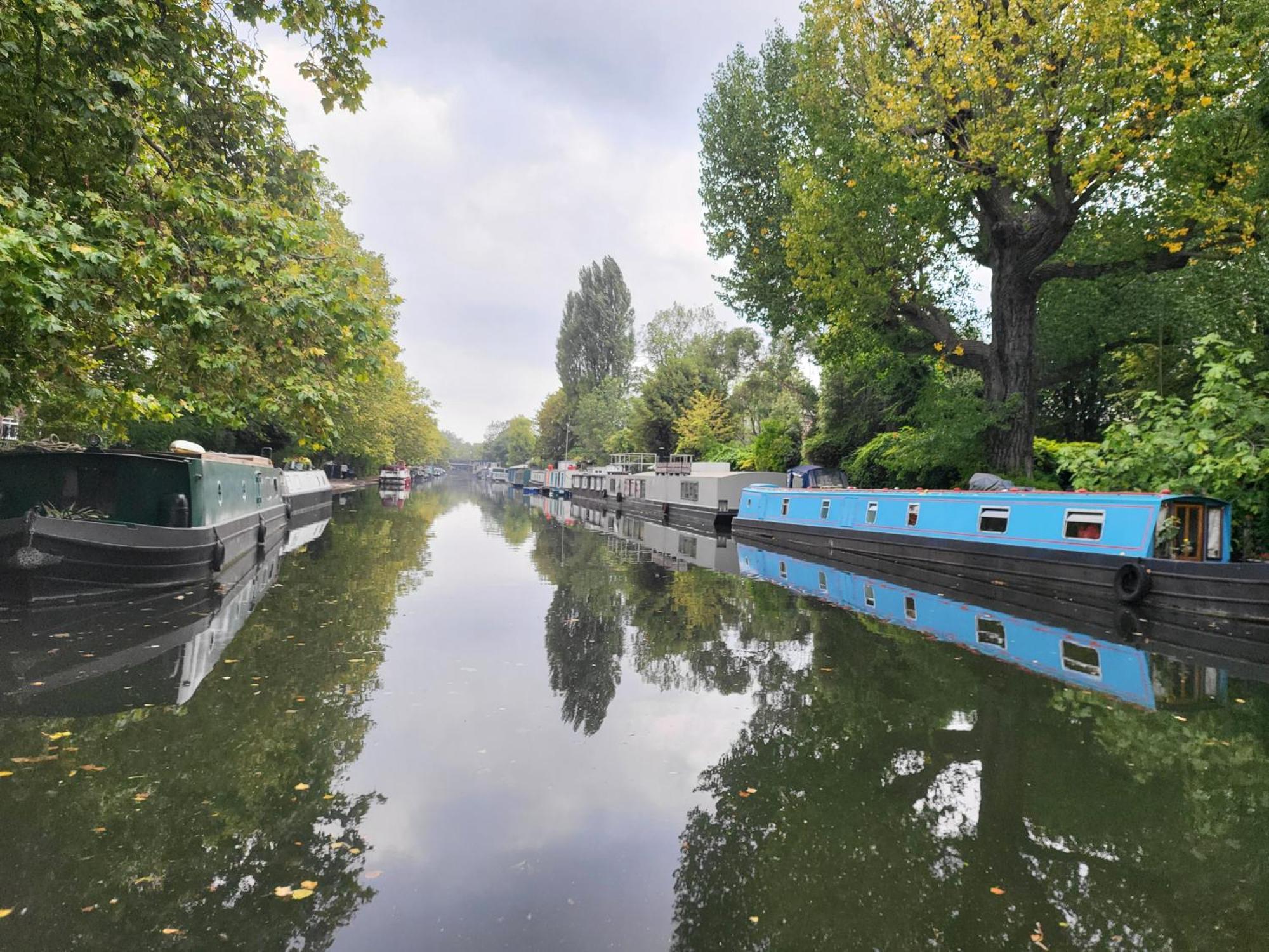 Hotel Comfy Canal Boat In Little Venice For Family & Friends Londra Esterno foto