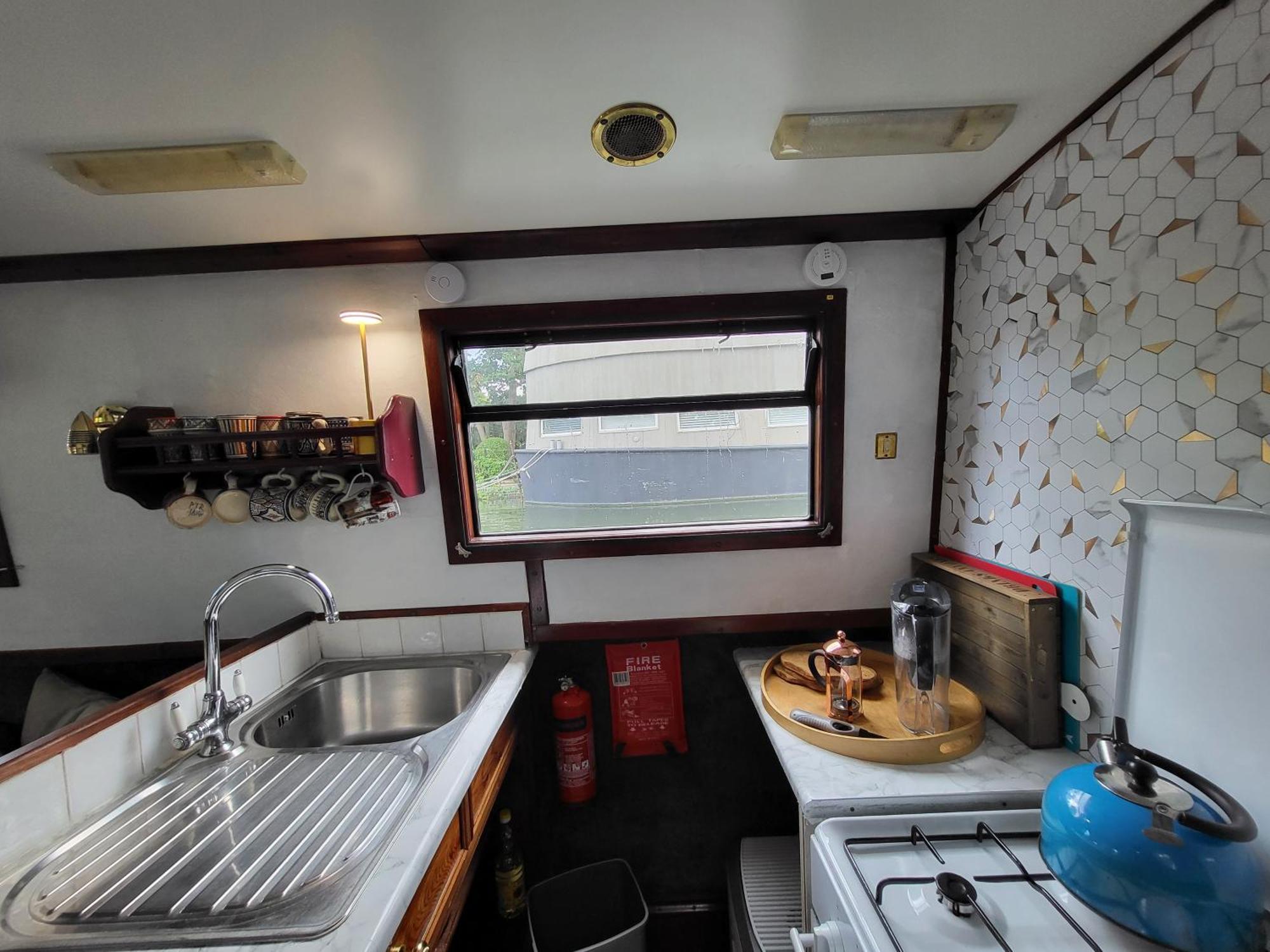 Hotel Comfy Canal Boat In Little Venice For Family & Friends Londra Esterno foto