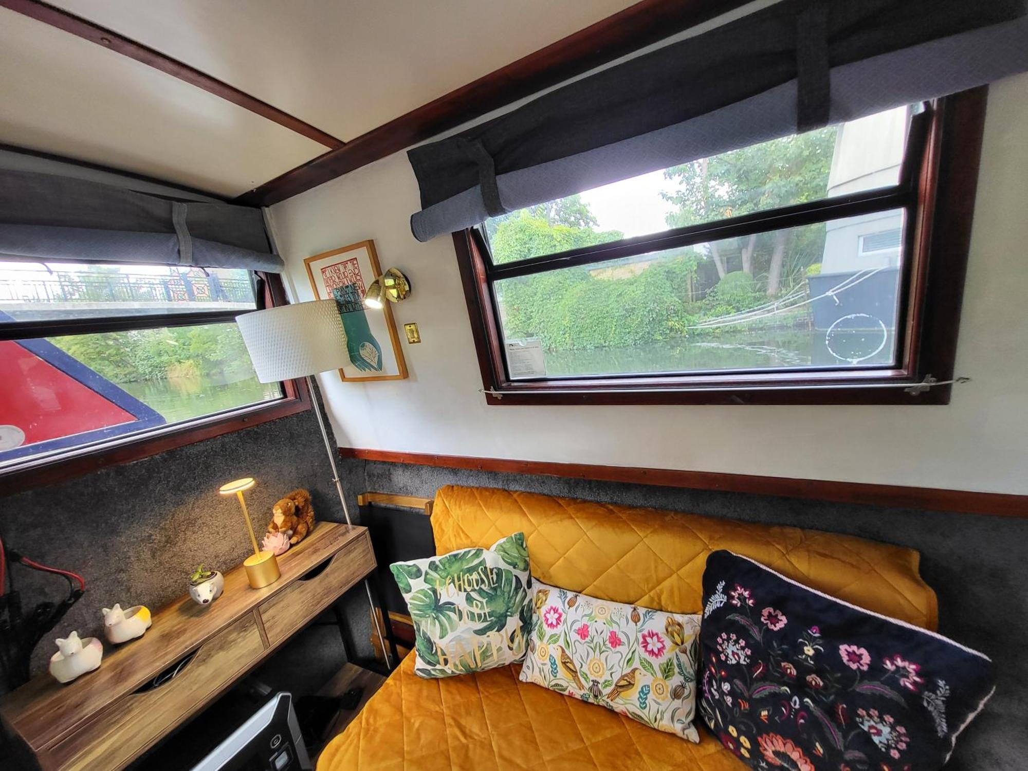 Hotel Comfy Canal Boat In Little Venice For Family & Friends Londra Esterno foto