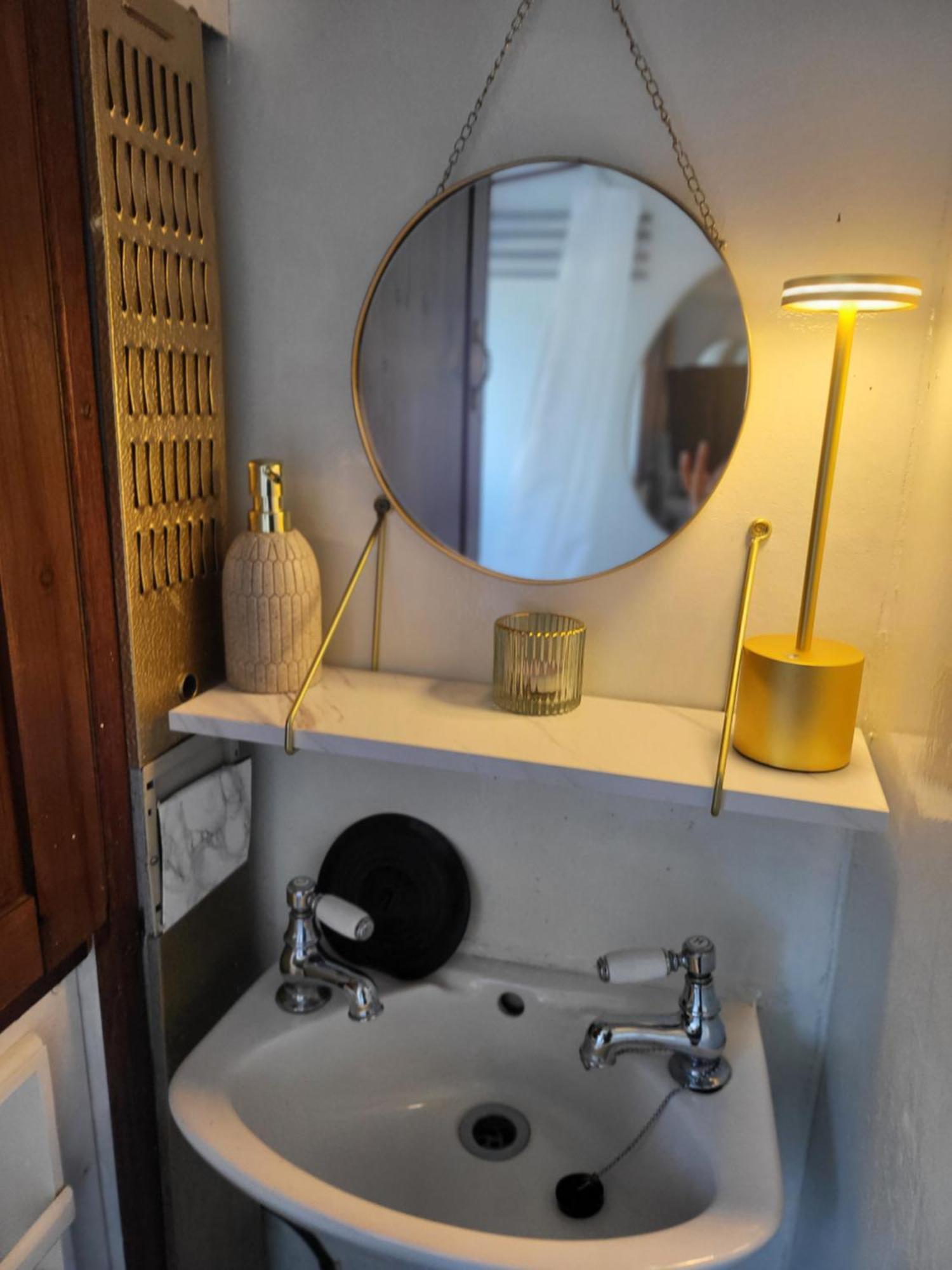 Hotel Comfy Canal Boat In Little Venice For Family & Friends Londra Esterno foto